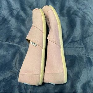 Womens size 9 Toms